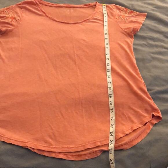 Lucky Brand Light Orange Knit Top Woman Size Large Embroidered Short Sleeve - Picture 6 of 7
